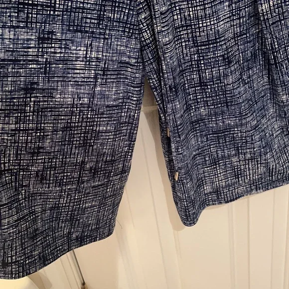 Pants jumpsuit. - Picture 2 of 4